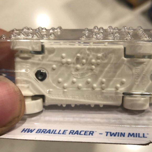 Braille Racer - White - Picture 8 of 9
